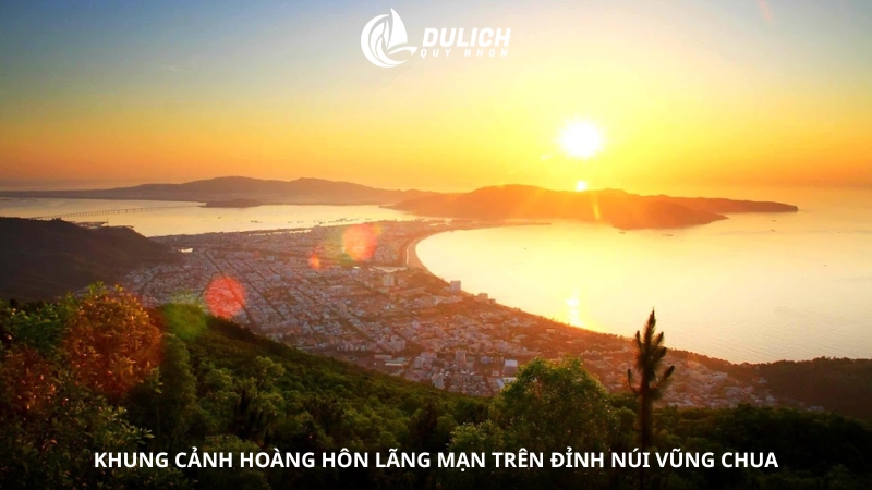 Khung cảnh hoàng hôn lãng mạn trên đỉnh núi Vũng Chua