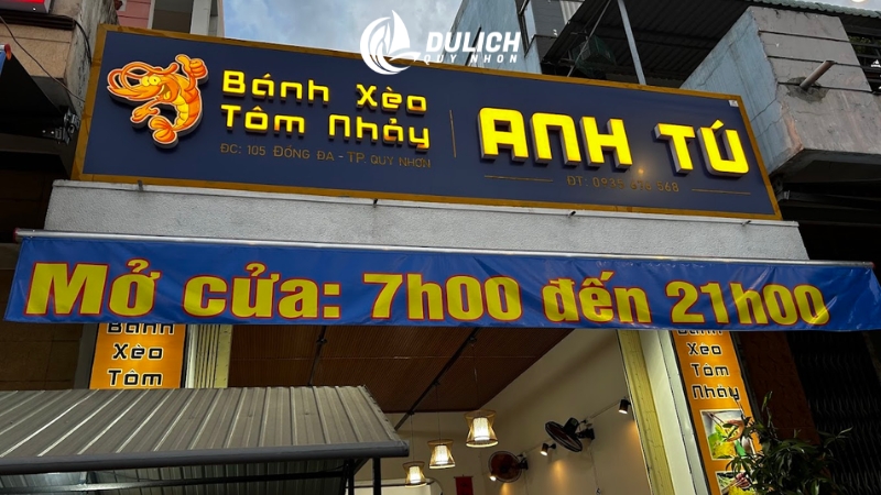 Vỏ bánh giòn rụm cùng tôm tươi rói