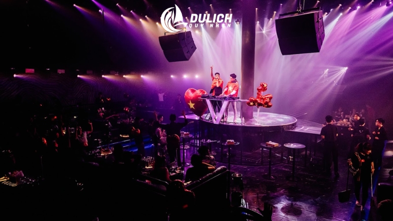 Tận hưởng đêm nhạc sôi động cùng dàn DJ cực chất