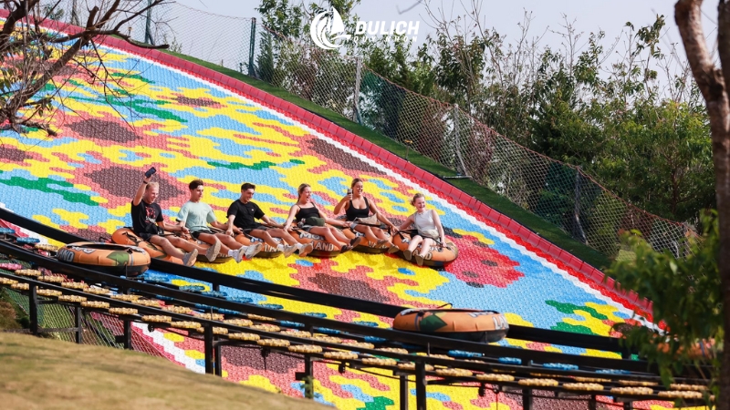 Trò chơi ngoài trời tại Mongo Land