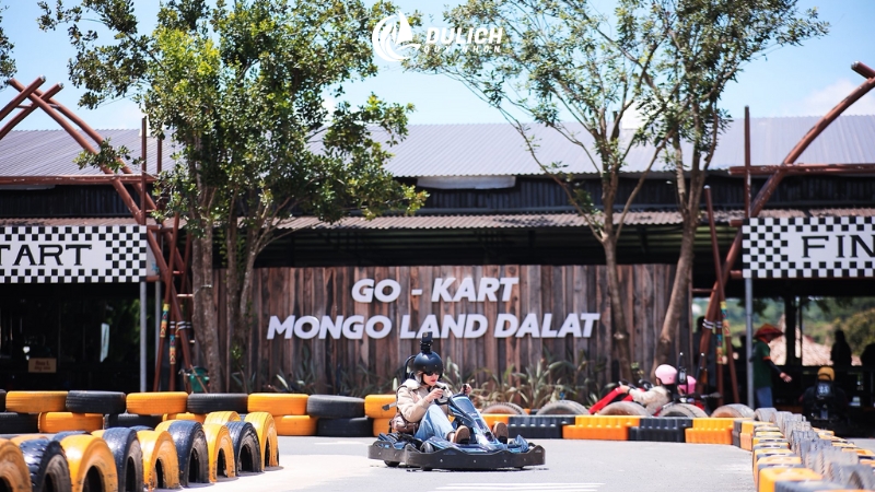 Trò chơi ngoài trời tại Mongo Land