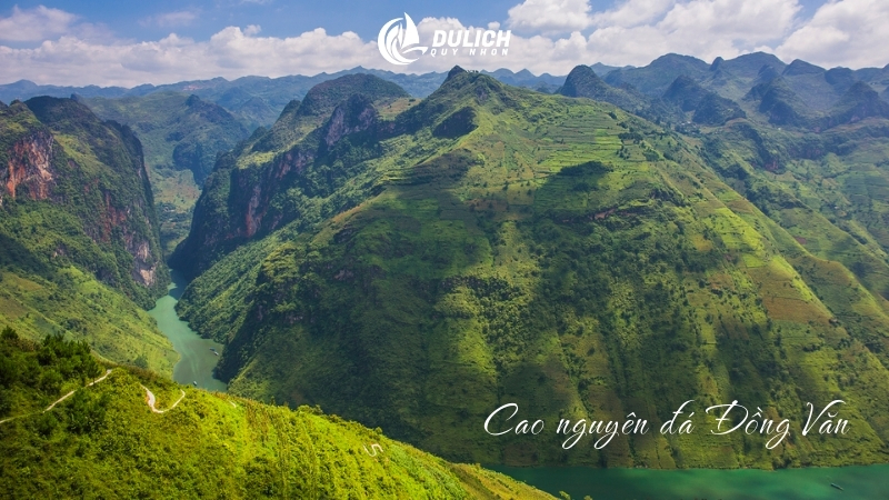 Cao nguyên đá Đồng Văn hùng vĩ, điểm nhấn du lịch Hà Giang