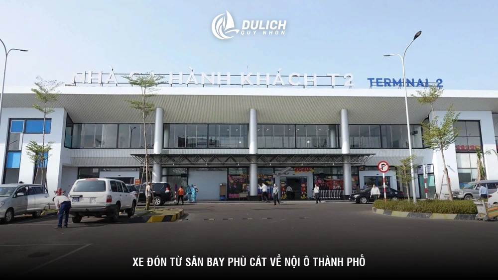 Xe đón từ sân bay Phù Cát về nội ô thành phố