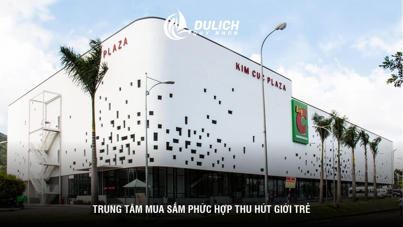 Trung tâm mua sắm phức hợp thu hút giới trẻ