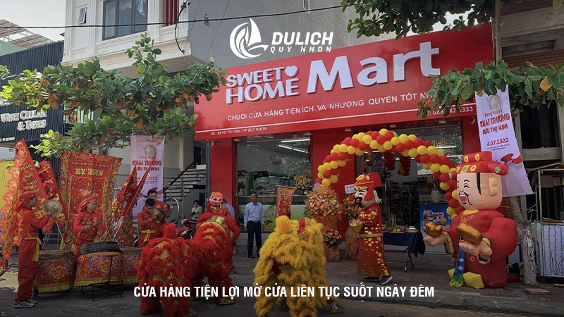 Cửa hàng tiện lợi mở cửa liên tục suốt ngày đêm
